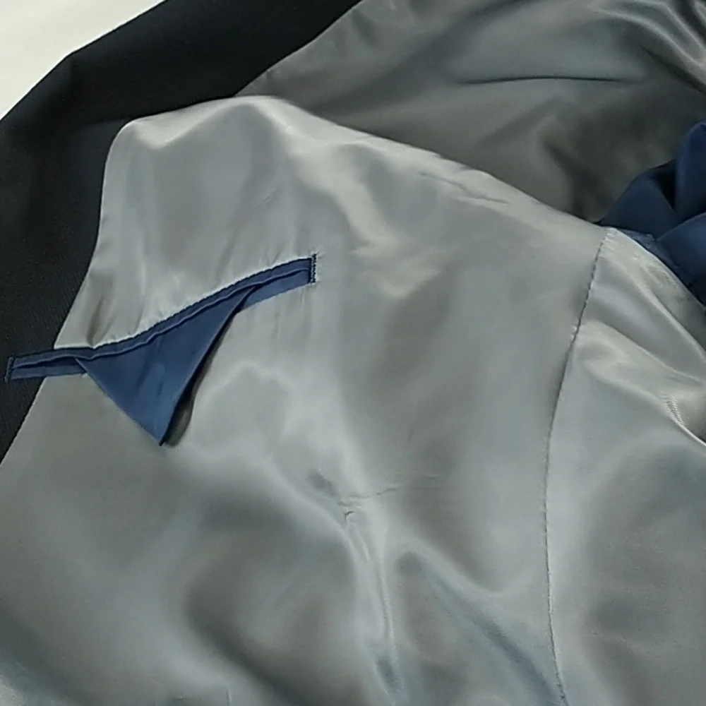 IZOD Classic Two Button Navy Blazer Fully Lined 50Reg